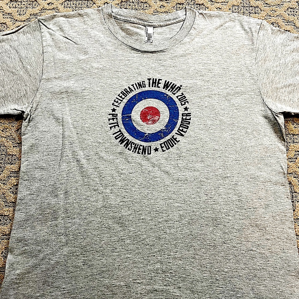 🎸 '15 Eddie Vedder Pearl Jam & The Who Band Up Teen Cancer Cause Gray Logo Tee
